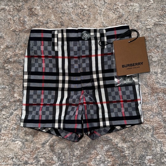 Burberry Kids Dizzy Check shorts - Picture 2 of 5